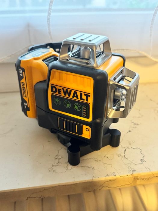 DeWalt laser 3 x 360“