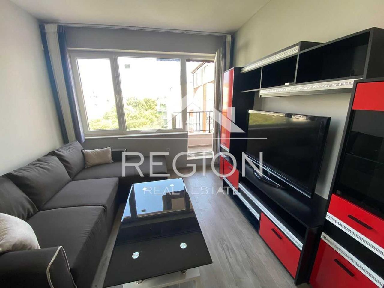 Дава се под наем Двустаен апартамент в Варна, Левски - 56 кв.м за 408 € - Снимка #4