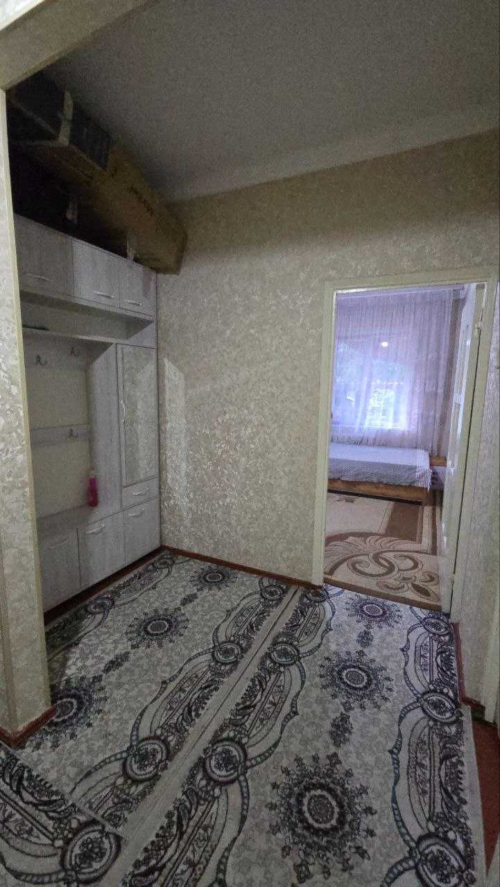 1 этажда 3 хонали уй сотилади қора қамиш 2/5