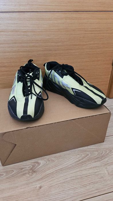 Маратонки adidas