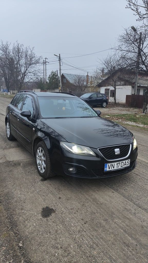 Vând Seat Exeo ST, an 2013