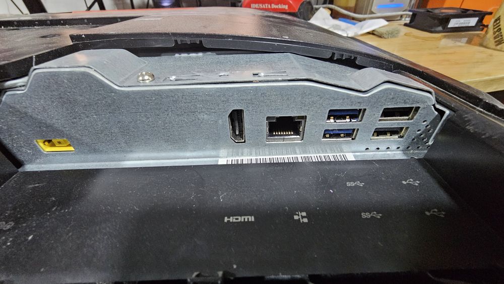 Моноблоки Lenova V310z/ i3 7100/ddr4 8gb