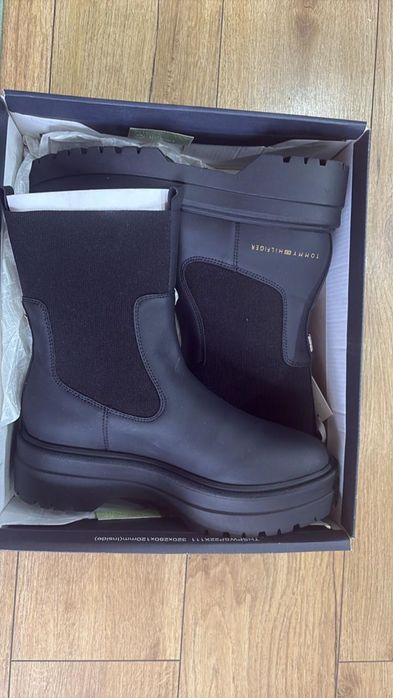 Продам сапоги челси Tommi Hilfiger