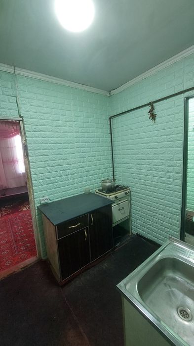 Урганч. Парк рупарасида 2 хоналик квартира барча жихози бн сотилади.