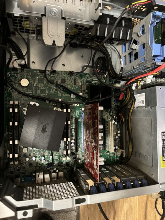 Unitate Server T3600