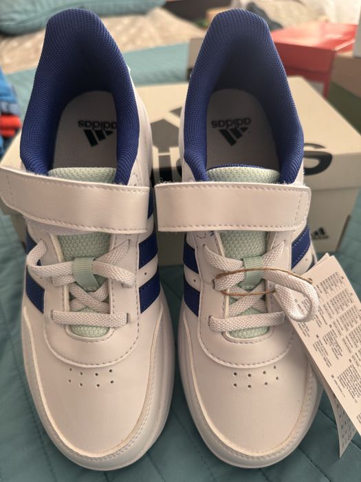 Чисто нови детски маратонки Адидас, размер 33.5