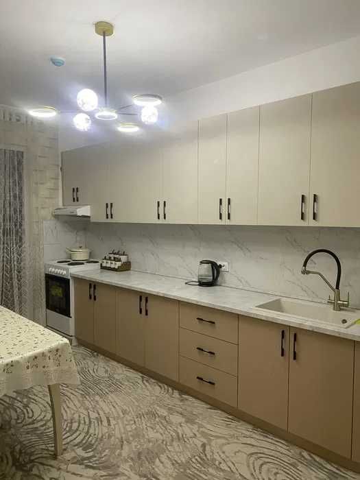 продается 3 ком квартира в новостройке. 99000. Карасу 6