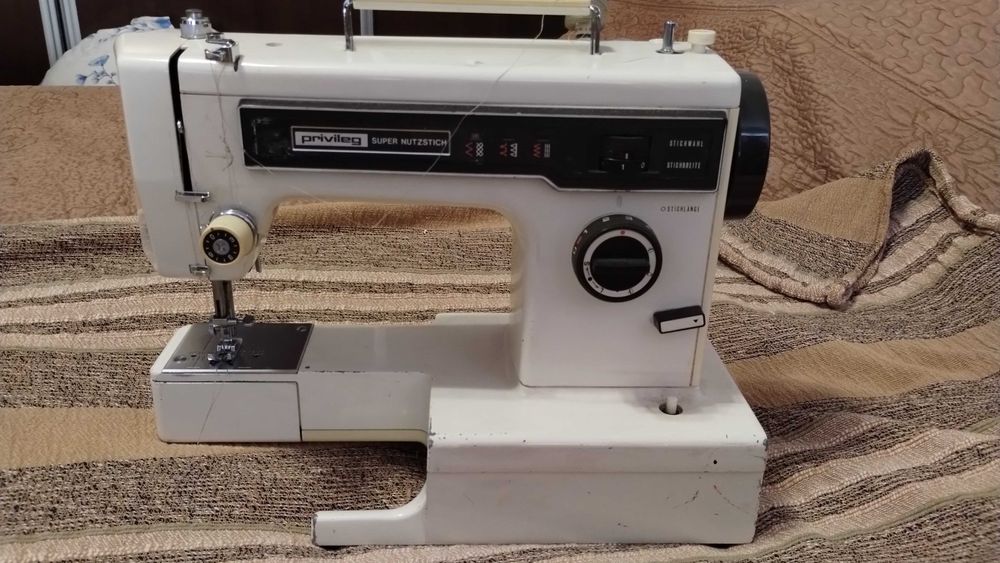 Masina de cusut electrica Privileg SUPER NUTZSTICH Made in Taiwan