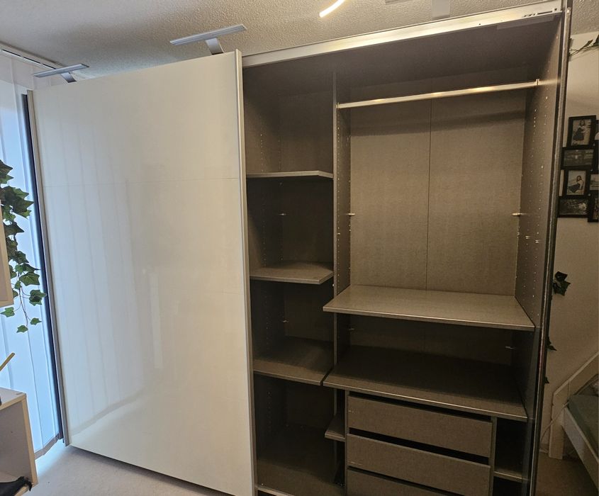 Dulap usi culisante soft close 2,7m sertare si spatii ample de depozit