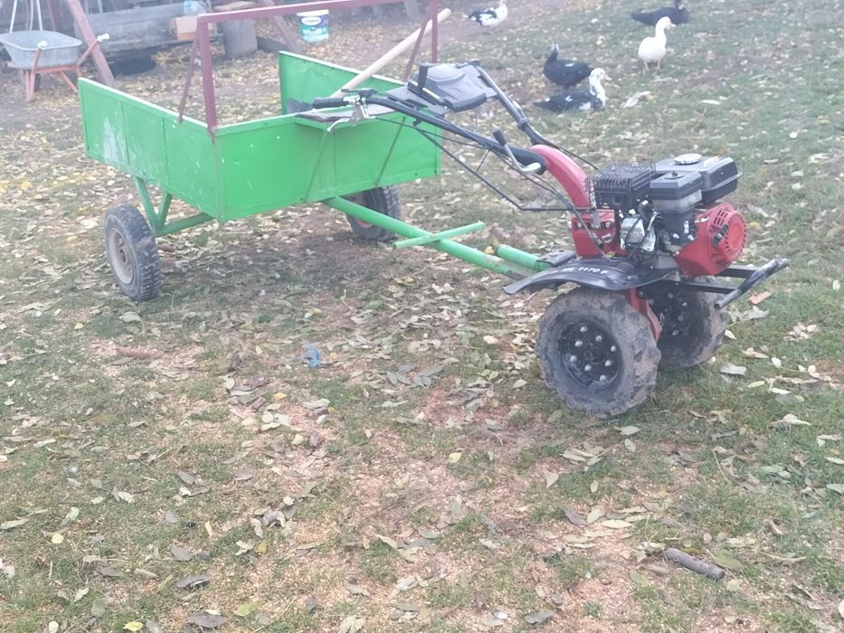 Vând sau schimb  detalii privat