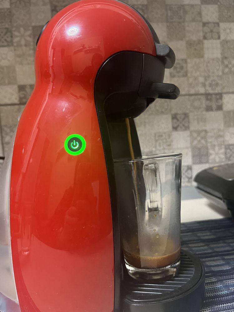 Aparat de cafea Nescafe Dolce Gusto