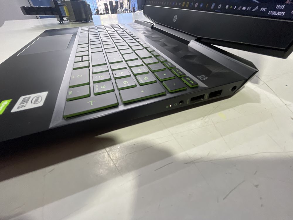 HP Pavilion 16gb 1TR игравой нотбук
