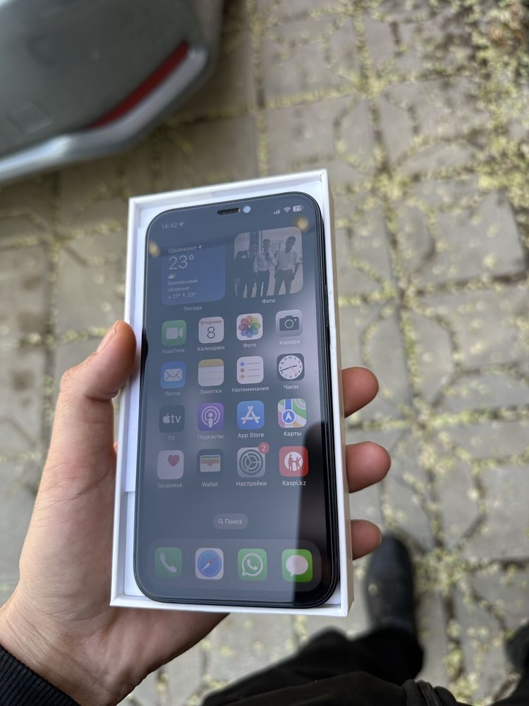 Айфон 12black. 128gb.