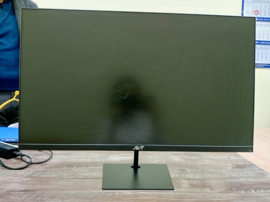 Led Monitor 27 дюймов.