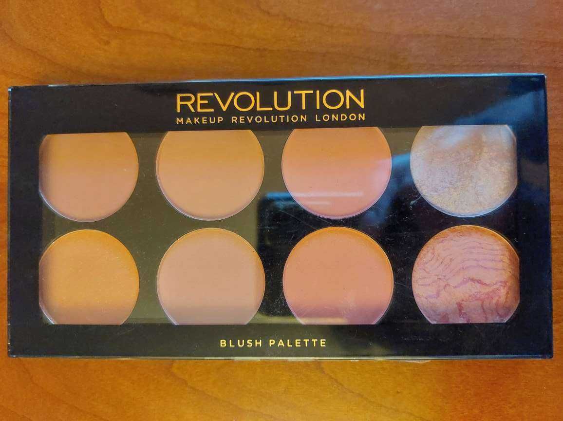 Paleta fard Makeup Revolution Blush Hot/Gloss Lip Euphoria Fortune