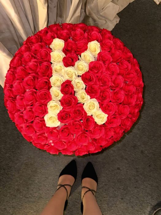Продаю большой букет из 101 роз