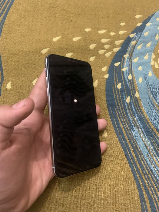 Айфон 10-X в пласевном состоянии