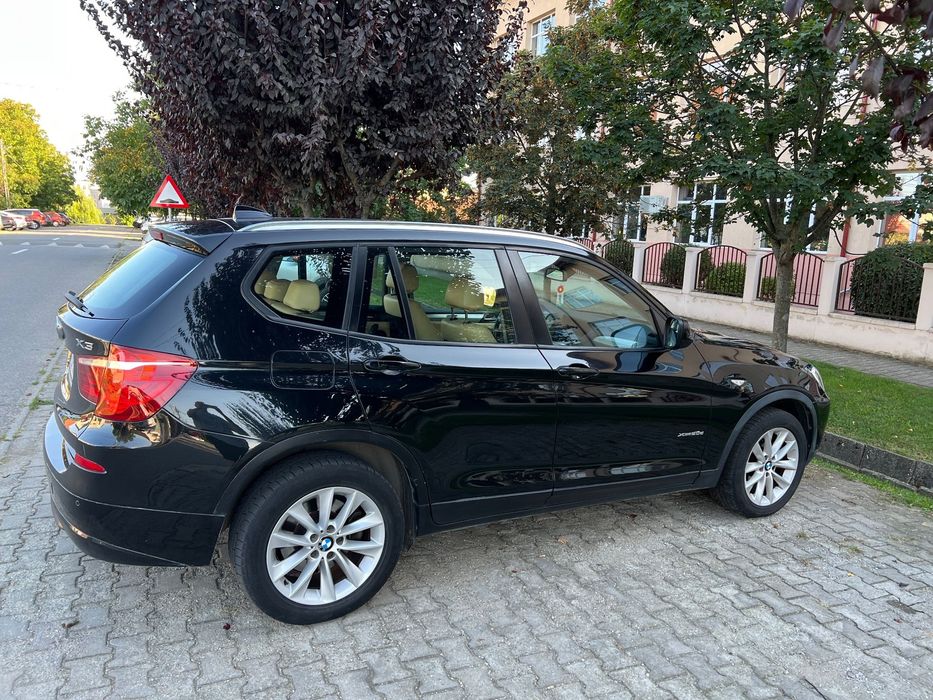 BMW X3 Vând BMW X3 impecabil automata