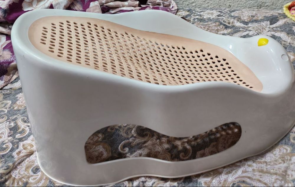 Продам стульчик ходунки ванночку