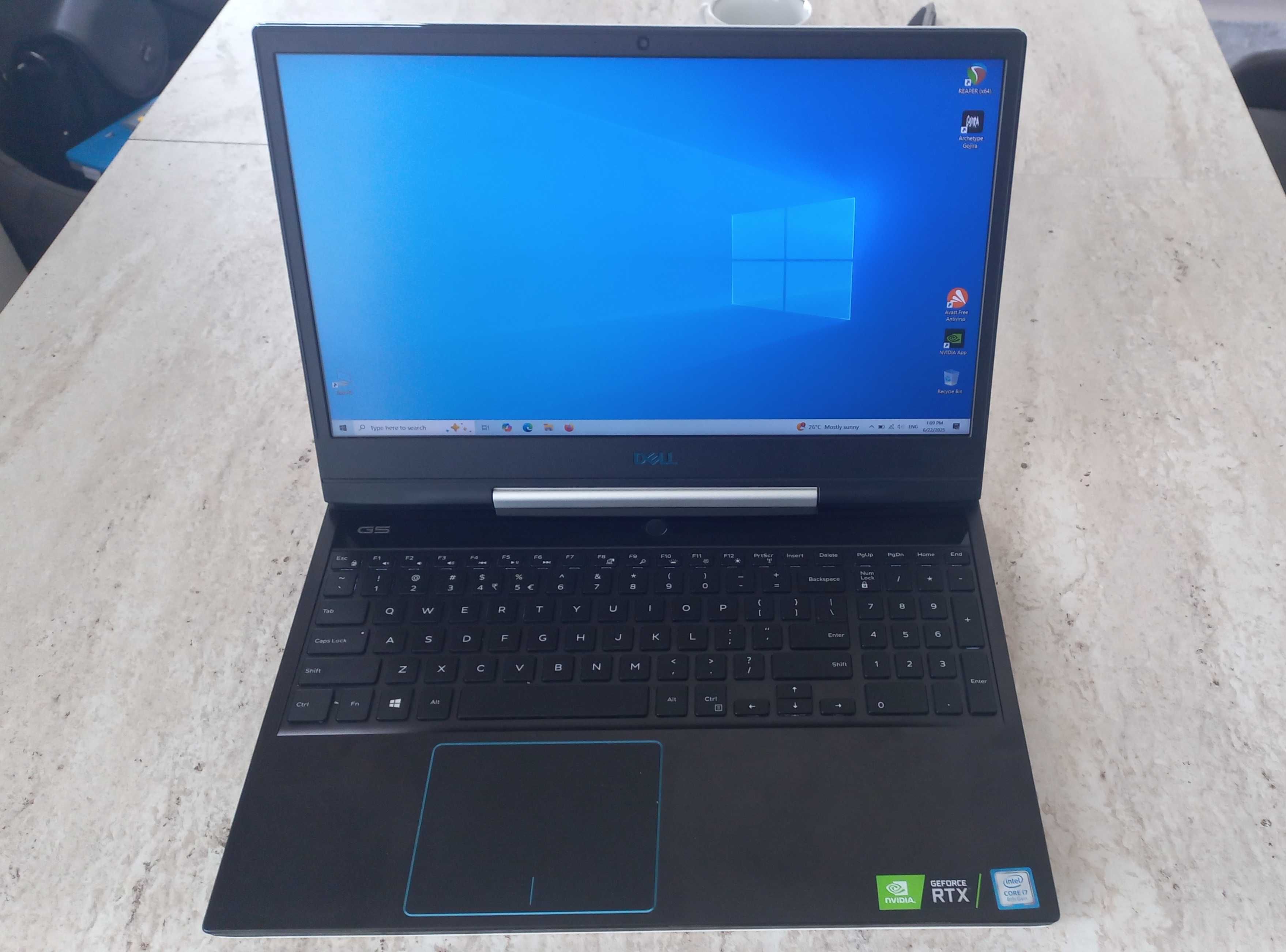 Геймърски лаптоп Dell G5 special edition