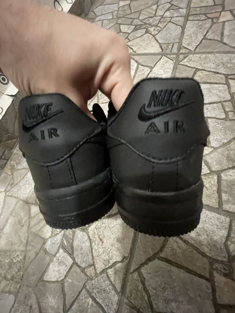 N3-Nike Air Force черен номер:40