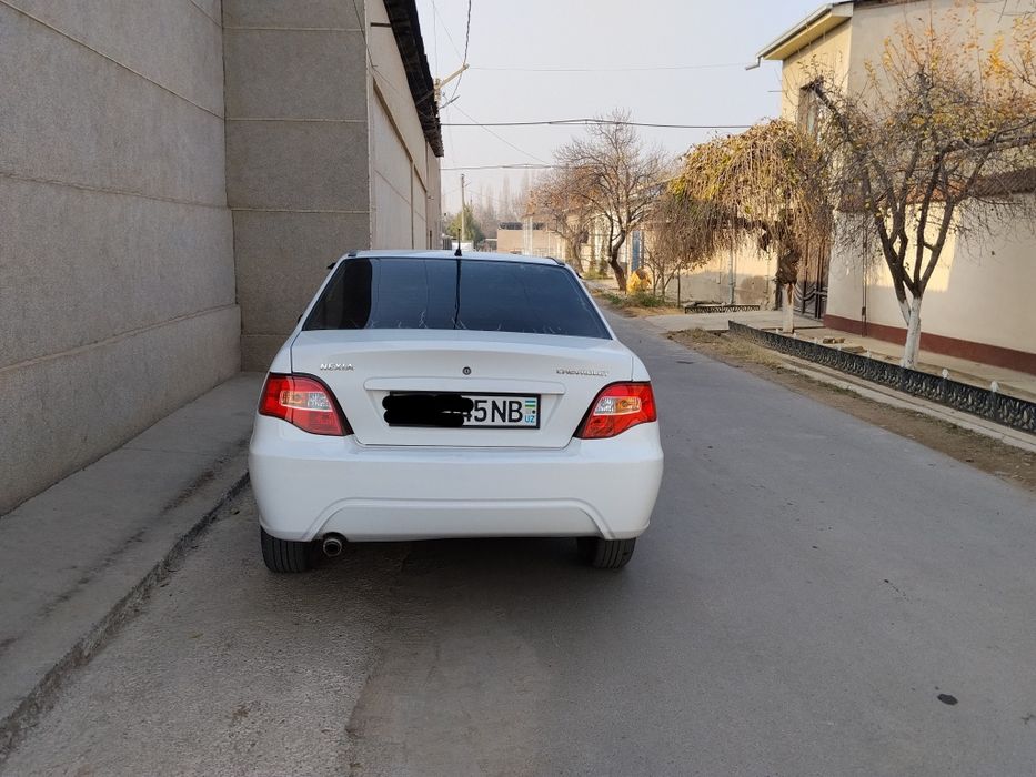 2010 сонс нексия сотилади