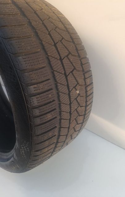 Anvelopa Continental 245/40 R20, 98%    seria