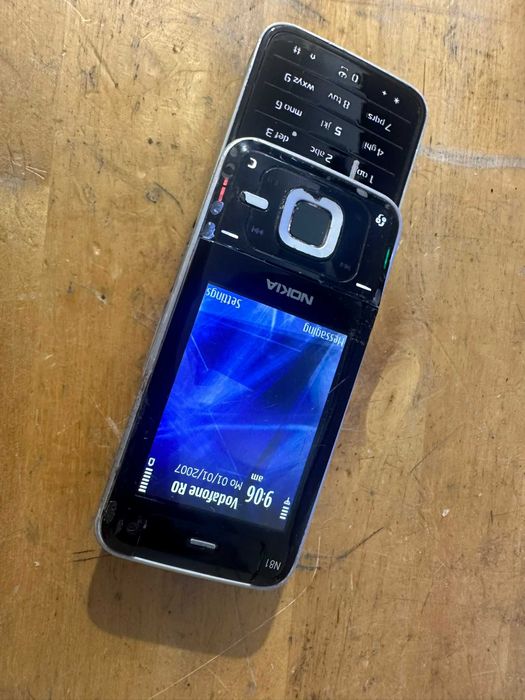 telefon Nokia n81