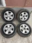 Зимни Гуми с джанти 17  235/65/17 Grand Cherokee wj 5x127 джанти