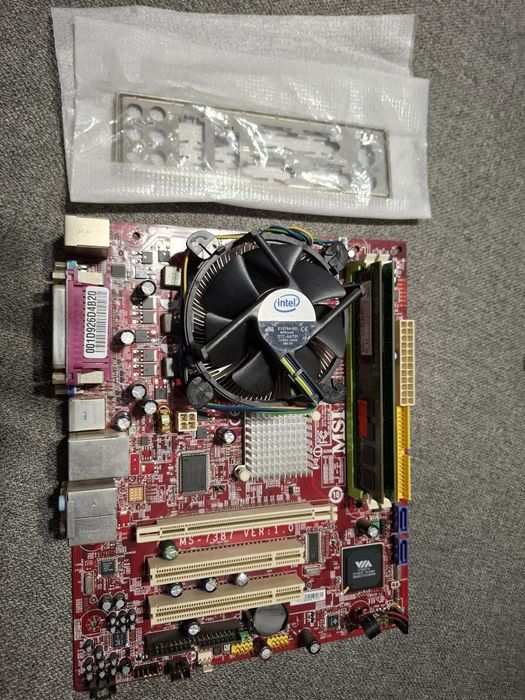 Kit placa de baza MSI MS-7387 LGA775 + Intel C2Q Q6600 + 2GB DDR2 RAM