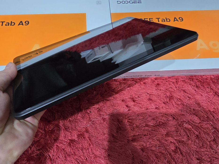 -Doogee Tab A9, Nou, 64Gb, 3Ram+9 extins, Negru, 0 cicluri incarcare,