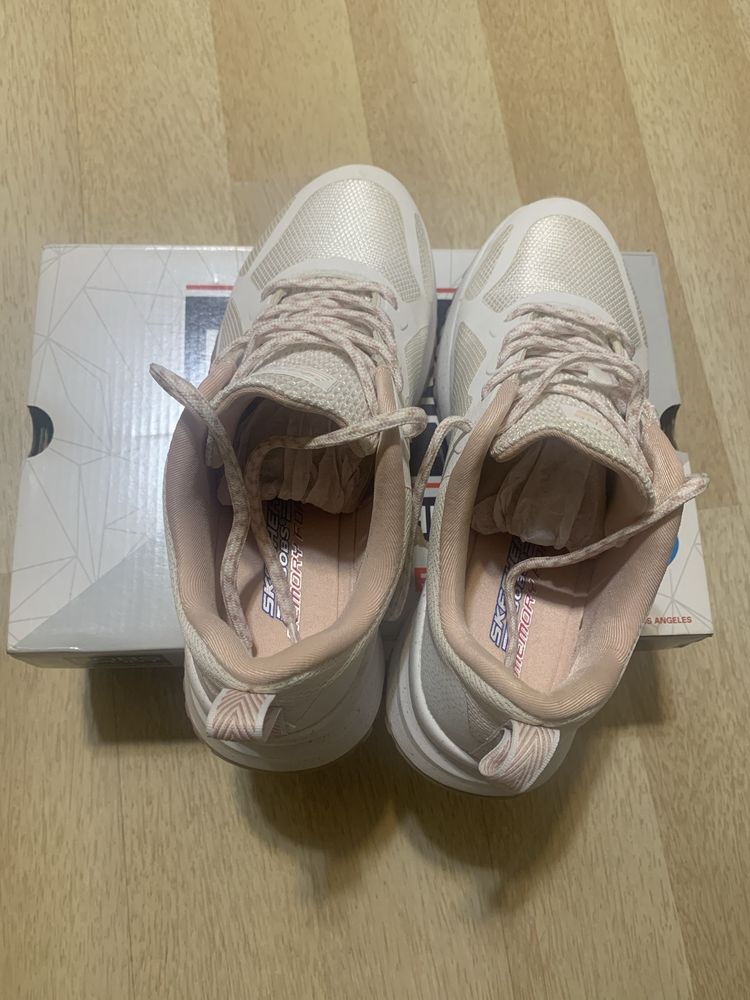 Маратонки Skechers