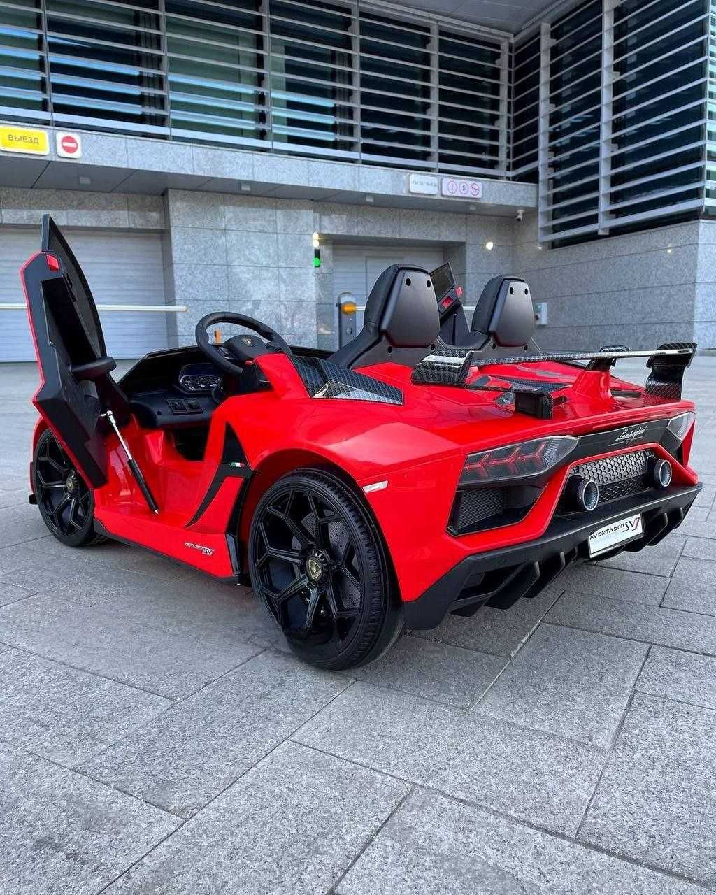 Эксклюзивная модель -  "Lamborghini Aventador"  с функцией дрифт