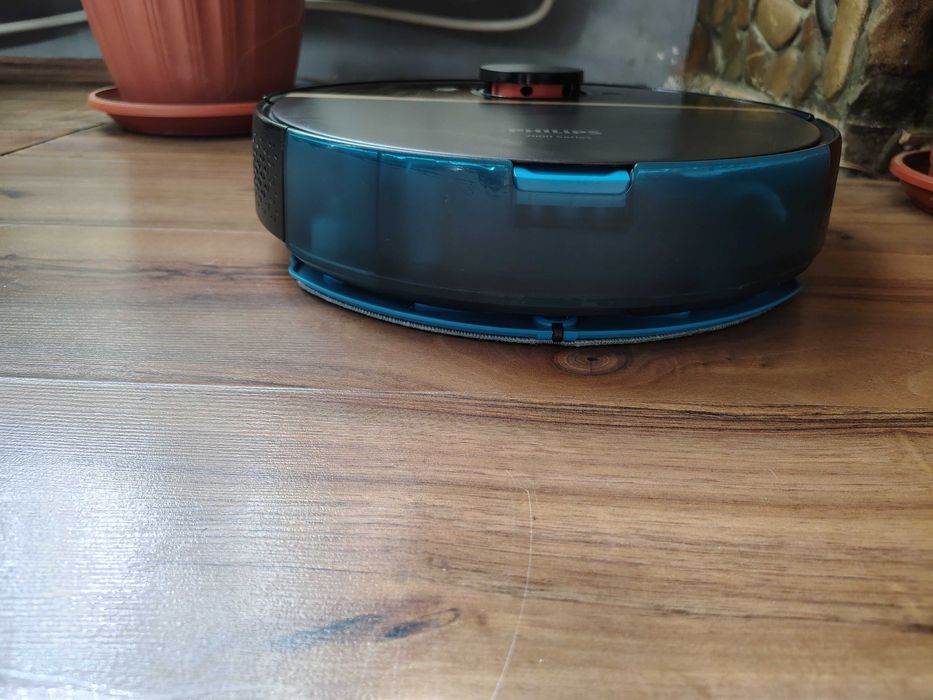 Робот прахосмукачка Philips XU71100/01 автоматична изпразваща станция