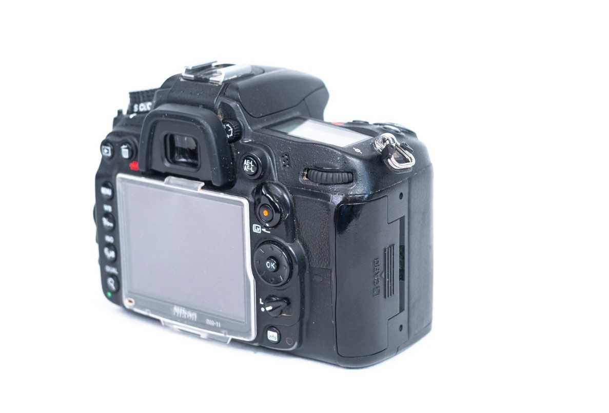 Nikon D7000 - BODY - DSLR - 107.000 de cadre