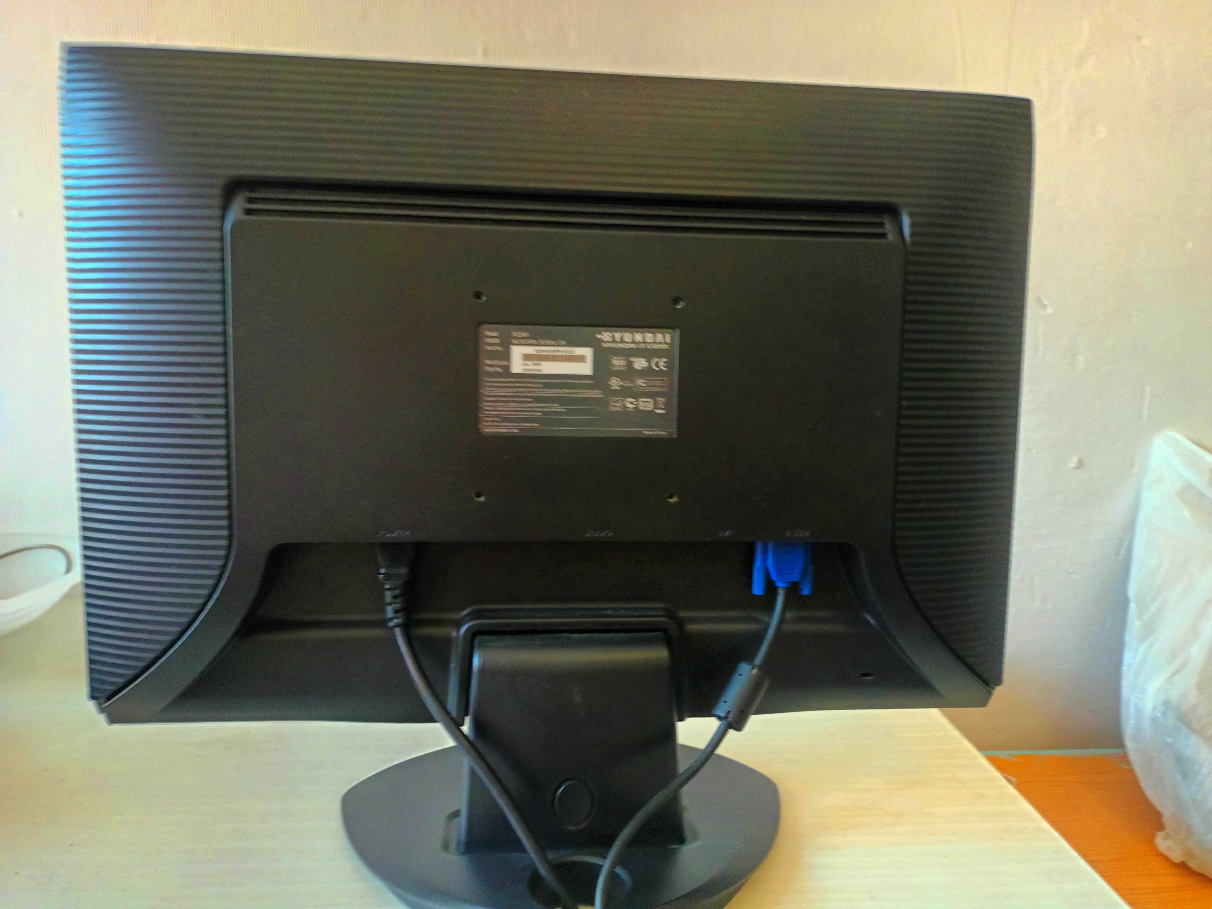 Hyundai x224w 22'' LCD 1680x1050 Black DVI/VGA - Идеално състояние