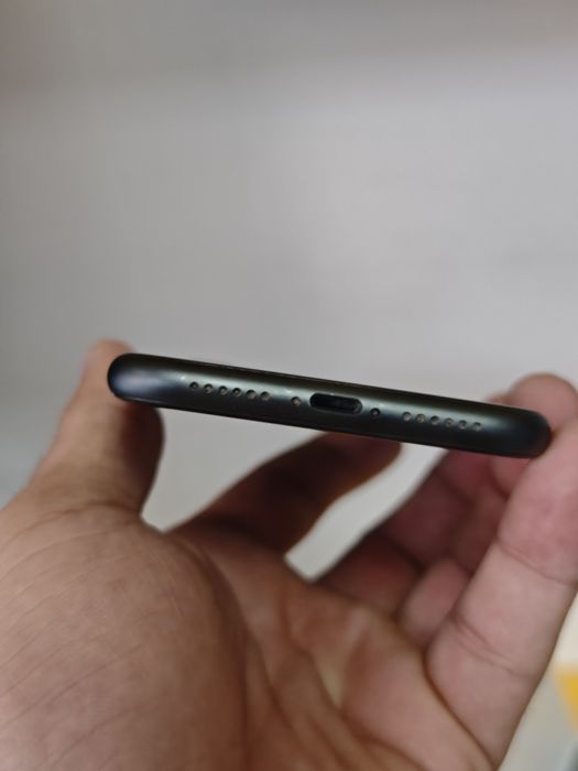 iPhone 11 64 Gb pret fix