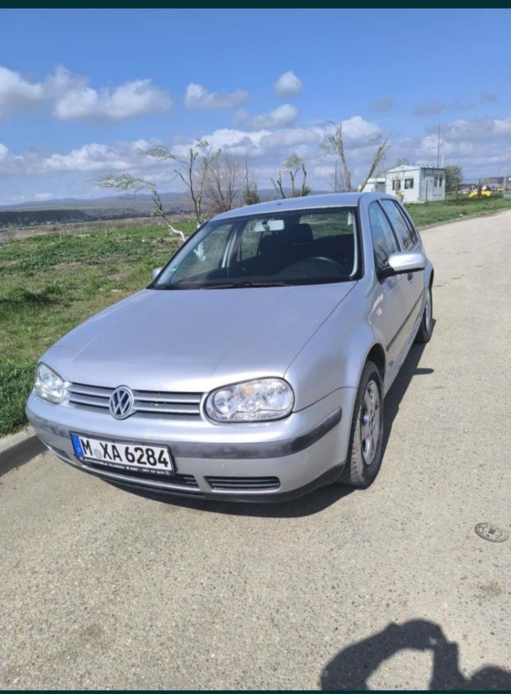 Vând golf 4 impecabil