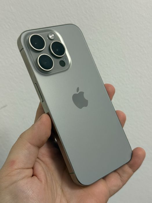 iPhone 15 Pro Natural Titanium 256GB