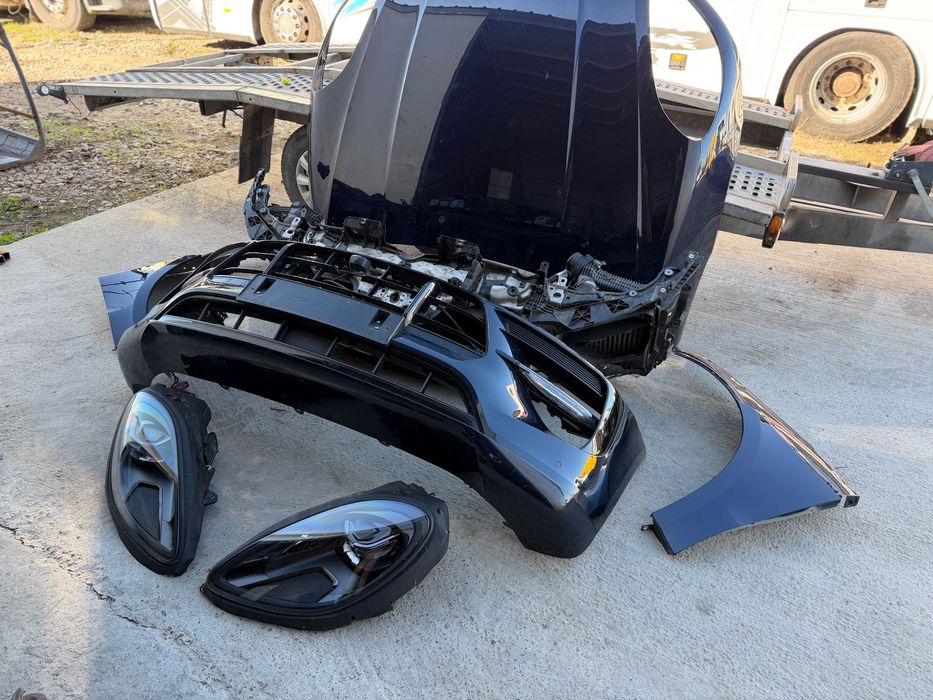 Porsche Macan GTS fata completa faruri bara capot aripi trager