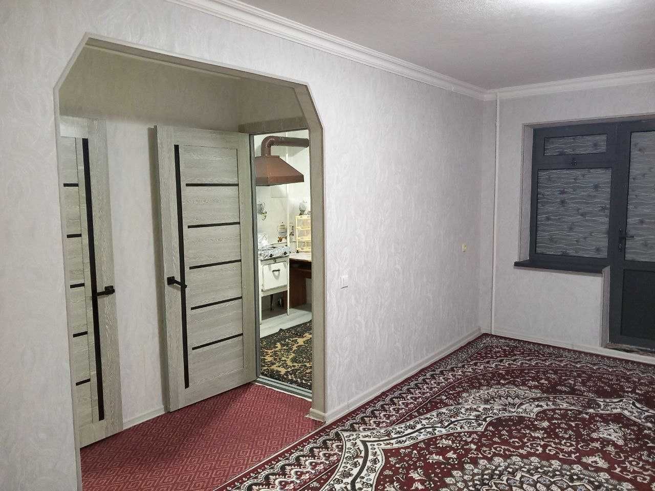 F D T Unvresiteti "FAR RI. politex"  ro`parasida 2 etaj 1 xona uy