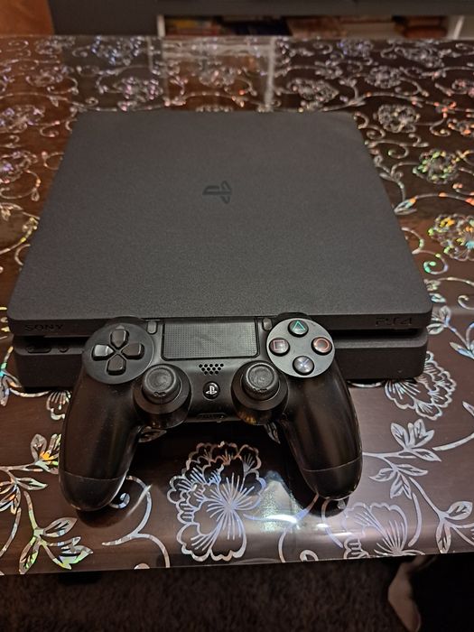 Playstation 4slim 1TB. +8 Игри