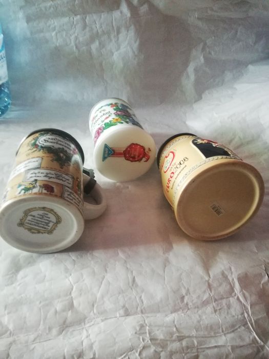 Vând halbe pentru bere