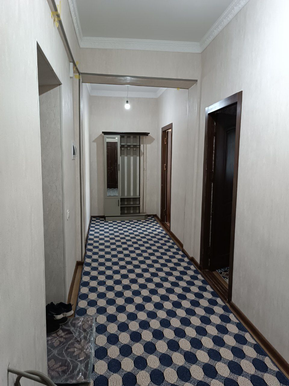 Fargʻona shahar markazida 2xonali 60 m2 novostroyka uy sotiladi.