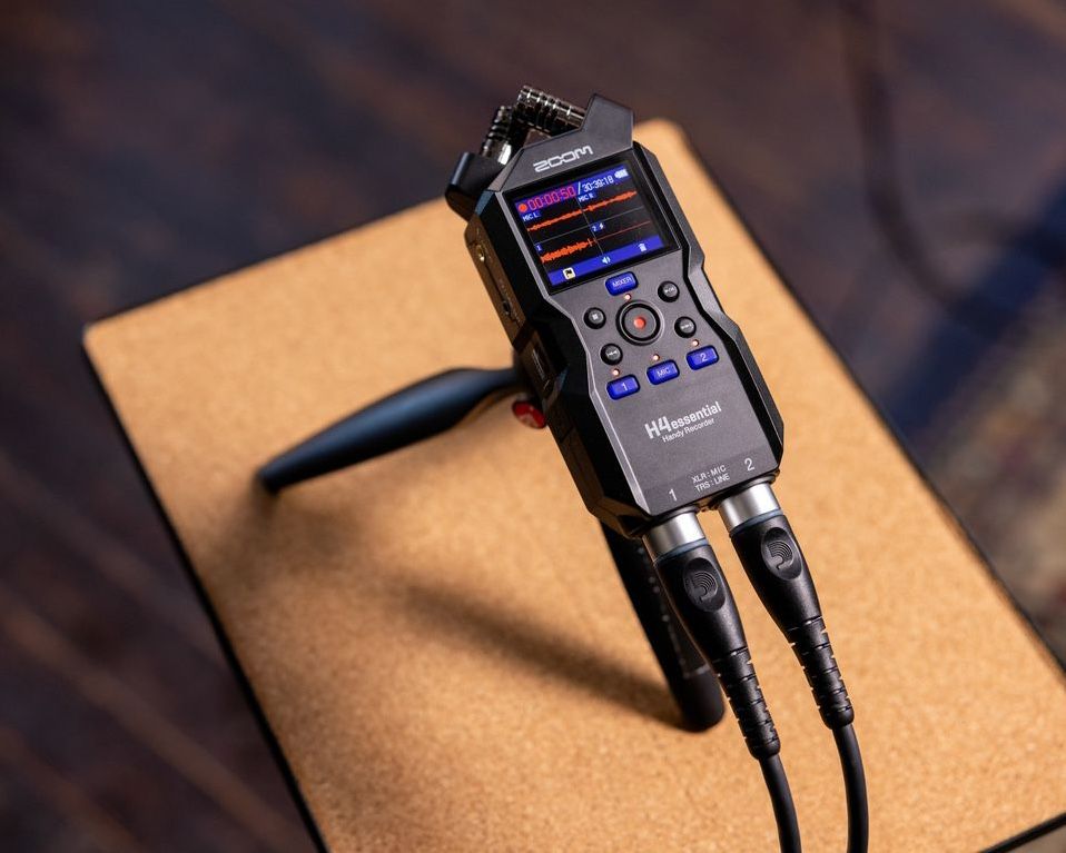 Zoom h4 essential (рекордер) (новый)