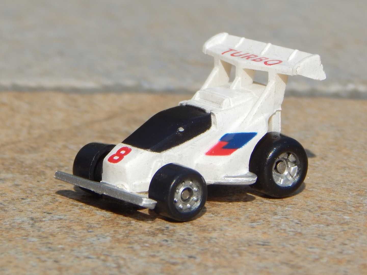 Macheta masina curse Formula 1 FunRise Galoob Micro Machines 1988 1:87