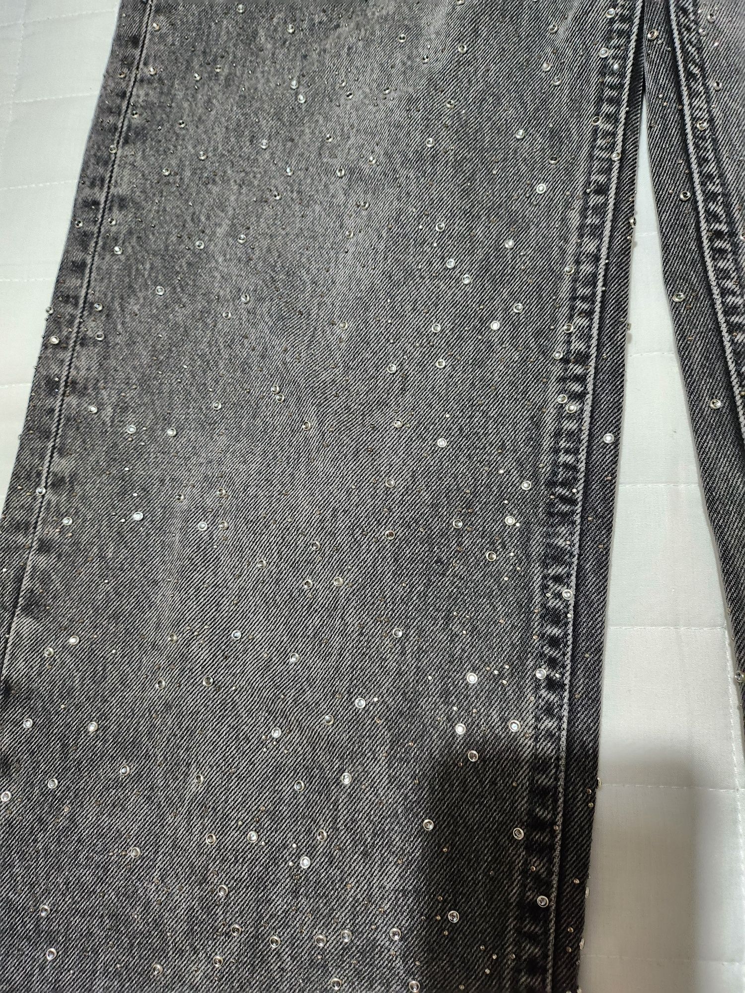 Дамски дънки с камъни zara