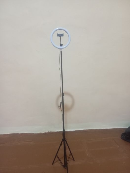 Shtativ telfon ushlagich yosh blogerlar uchun