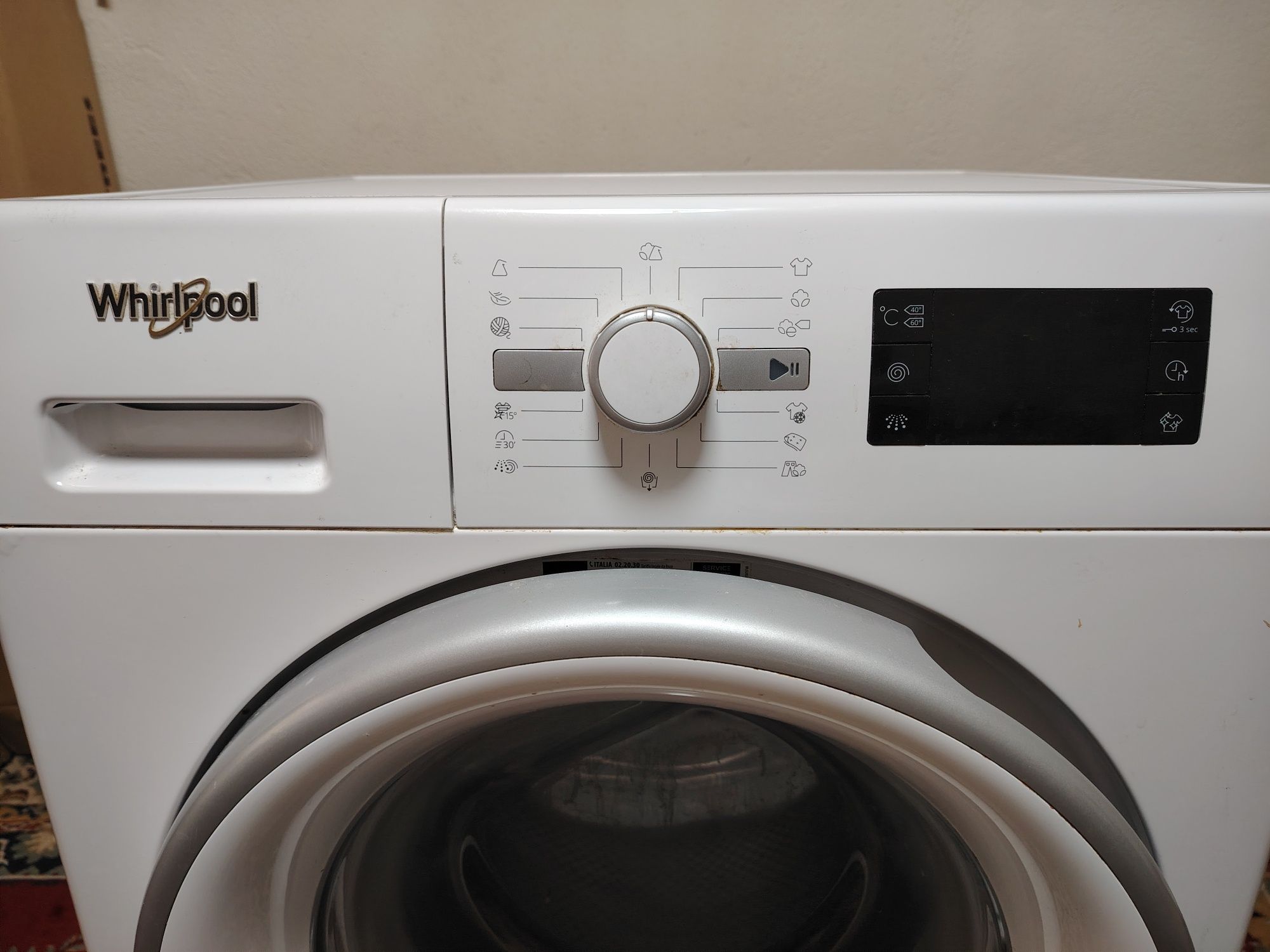 Пералня Whirlpool 6th Sense