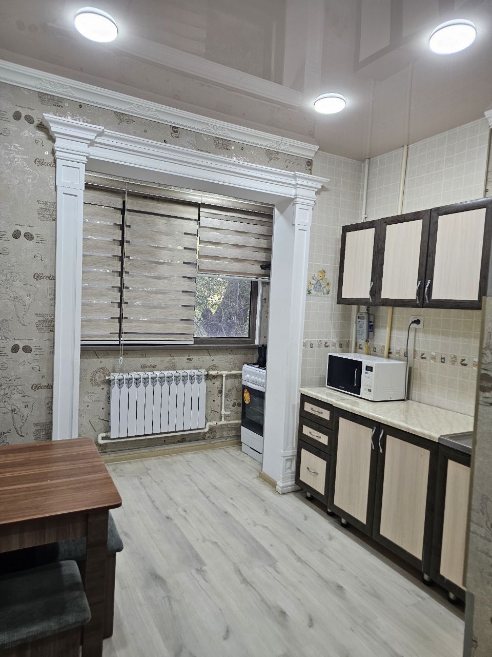 Аренда квартиры. Садыка Азимова 2/2/4. 60м²